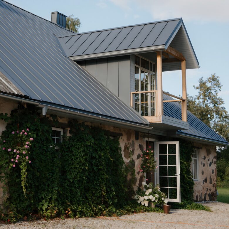 kāzu svinību vieta ar nakšņošanu